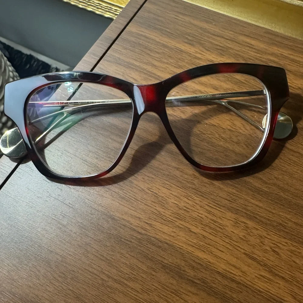 Gucci GG043 Eyeglasses - Picture 4 of 9